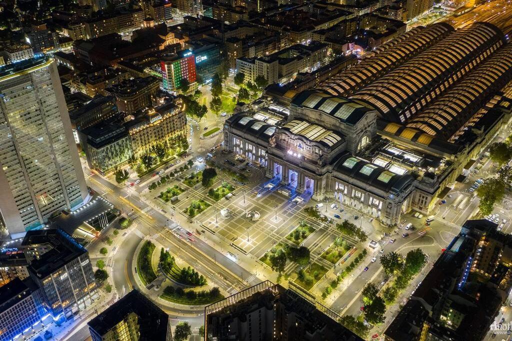 Appartamento - Stazione Centrale Milan Bagian luar foto