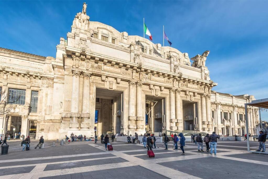 Appartamento - Stazione Centrale Milan Bagian luar foto